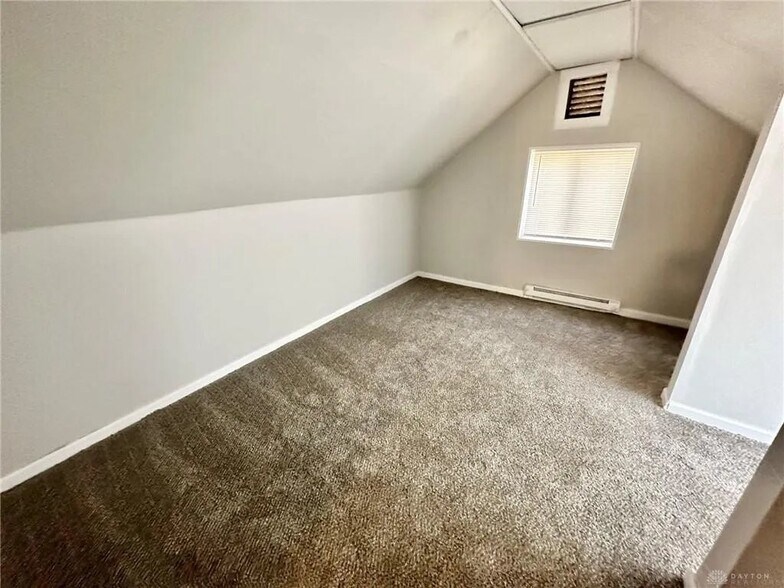 Building Photo - 2714 Holmes Ave