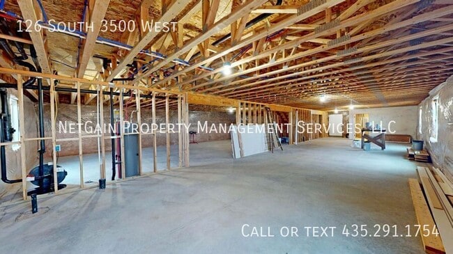 Building Photo - 126 S 3500 W