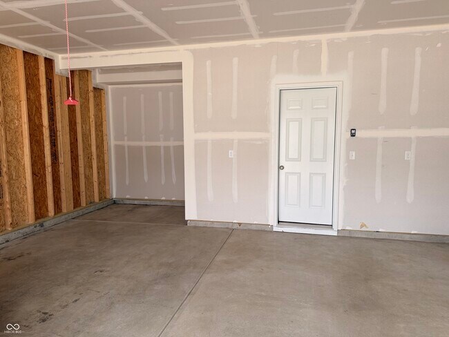 Building Photo - 3828 Sterling Dr