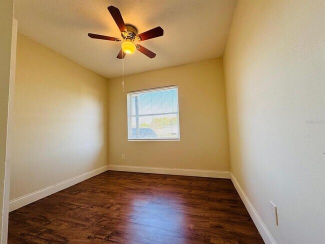 Building Photo - 7024 Moderna Way