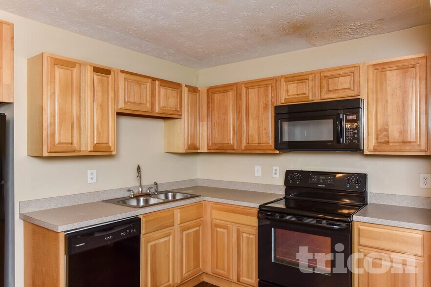 Building Photo - 4255 Mountain Glen Trace