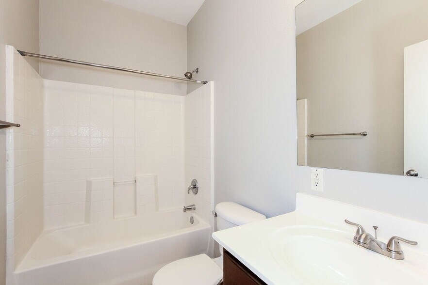 Building Photo - 6522 W Elwood St