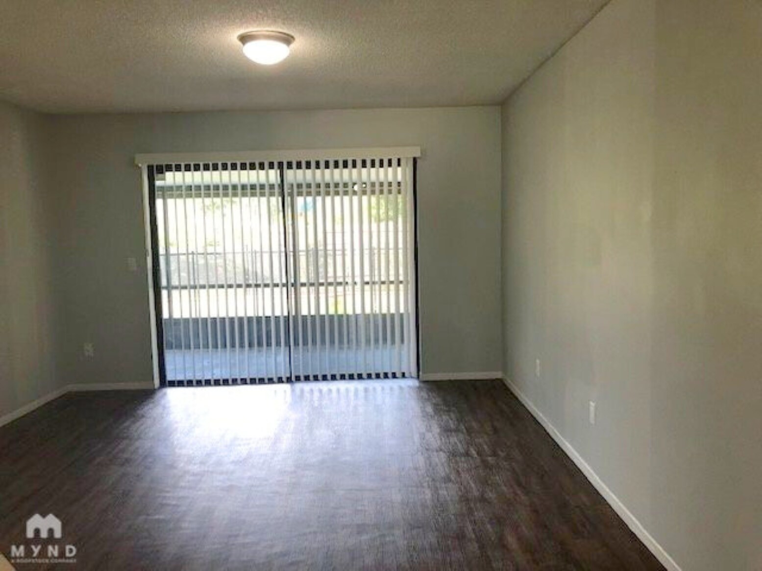 Building Photo - 1060 Huntington Ct