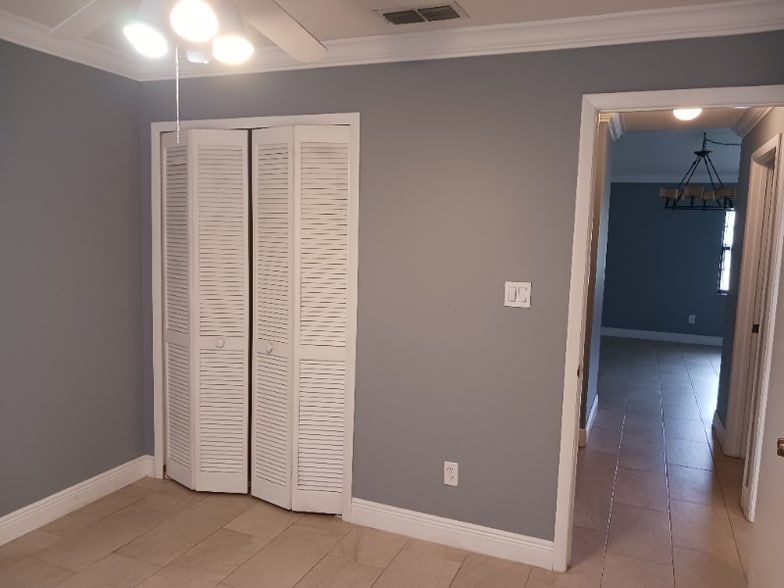 Building Photo - 10602 Whitestone Ct