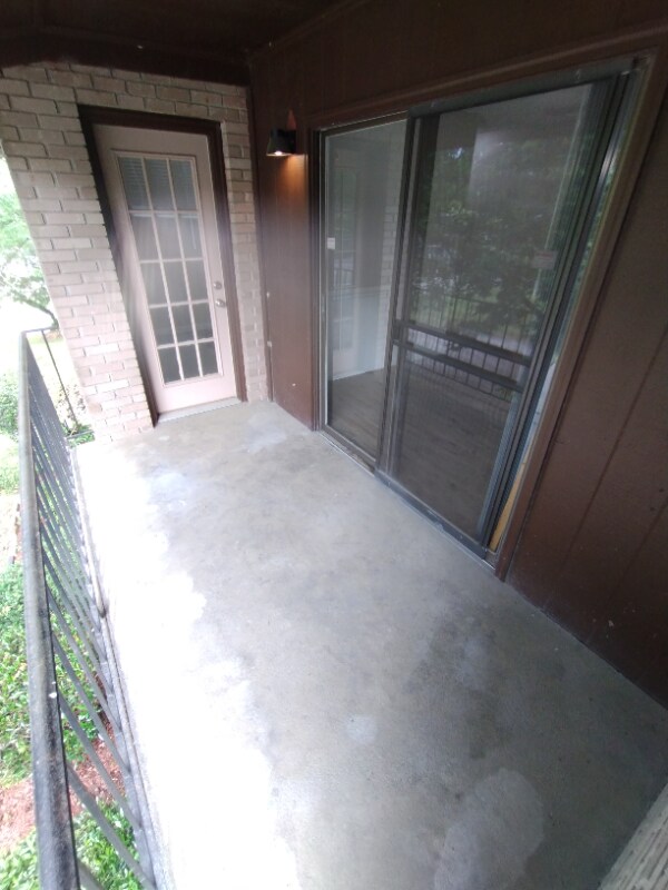 Building Photo - 3938 Eureka St