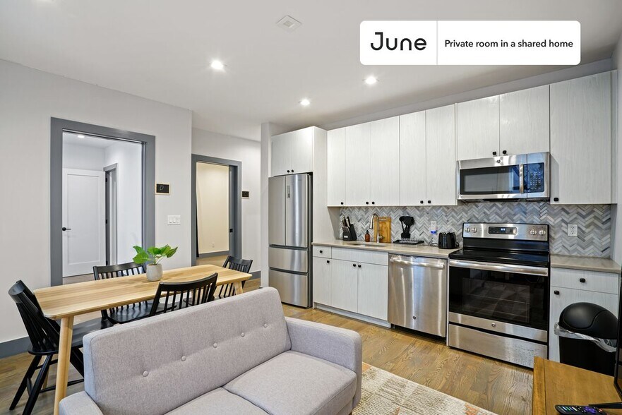 Building Photo - Room in Shared 4 bed/2 bath home