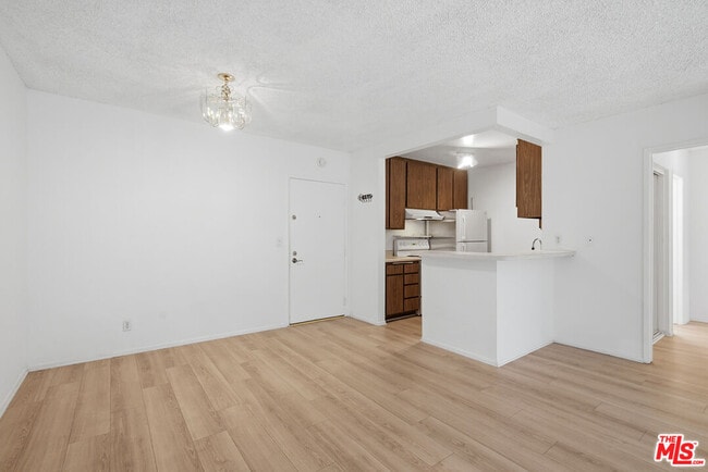 Building Photo - 7742 Redlands St