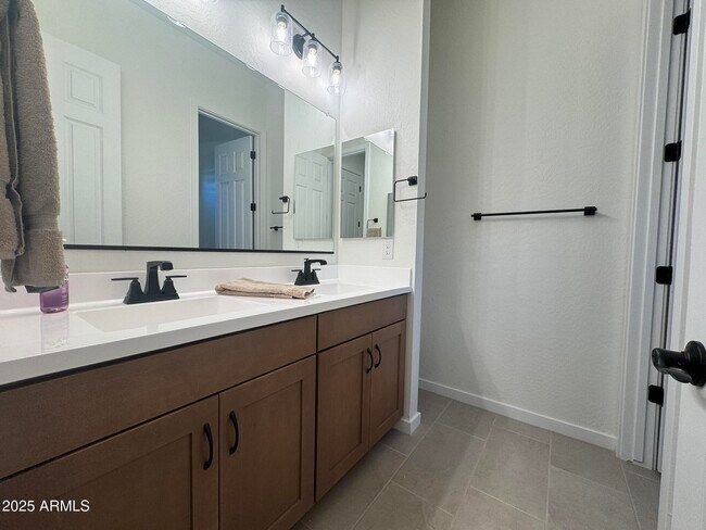 Building Photo - 4808 W Stargazer Pl
