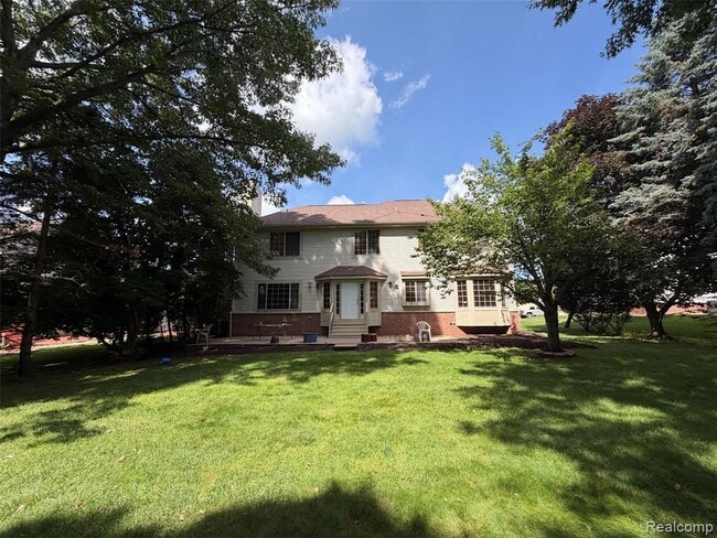 Building Photo - 27424 Rosewood Ct