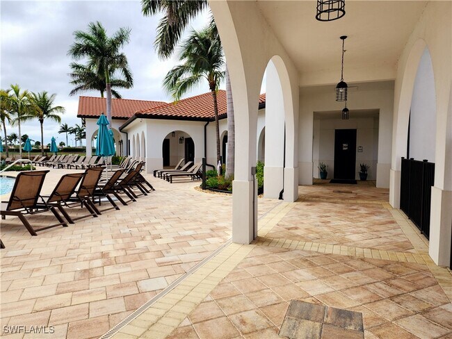 Building Photo - 11884 Hickory Estate Cir