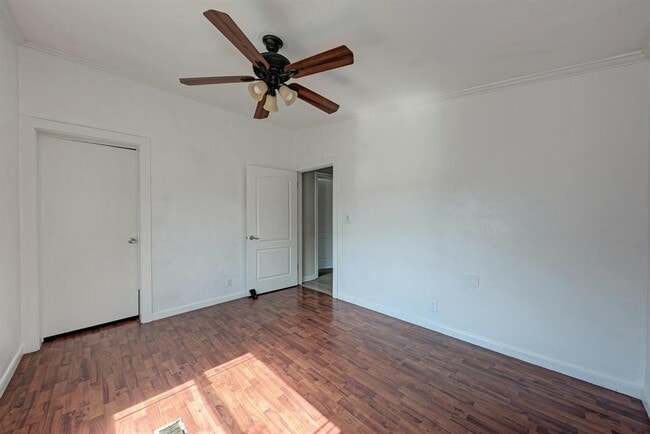 Building Photo - 120 Silver Peak Dr