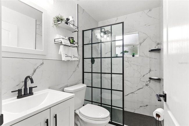 Building Photo - 8207 Westmont Terrace Dr