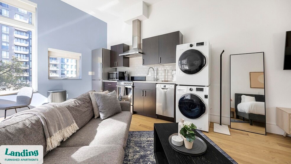 Building Photo - 135 Adams St