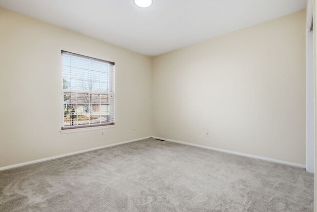 Building Photo - 6170 E Briarwood Cir