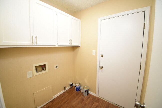 Building Photo - 17603 Santa Fe St