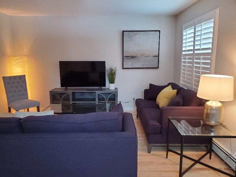 Building Photo - 419 S 3rd St W