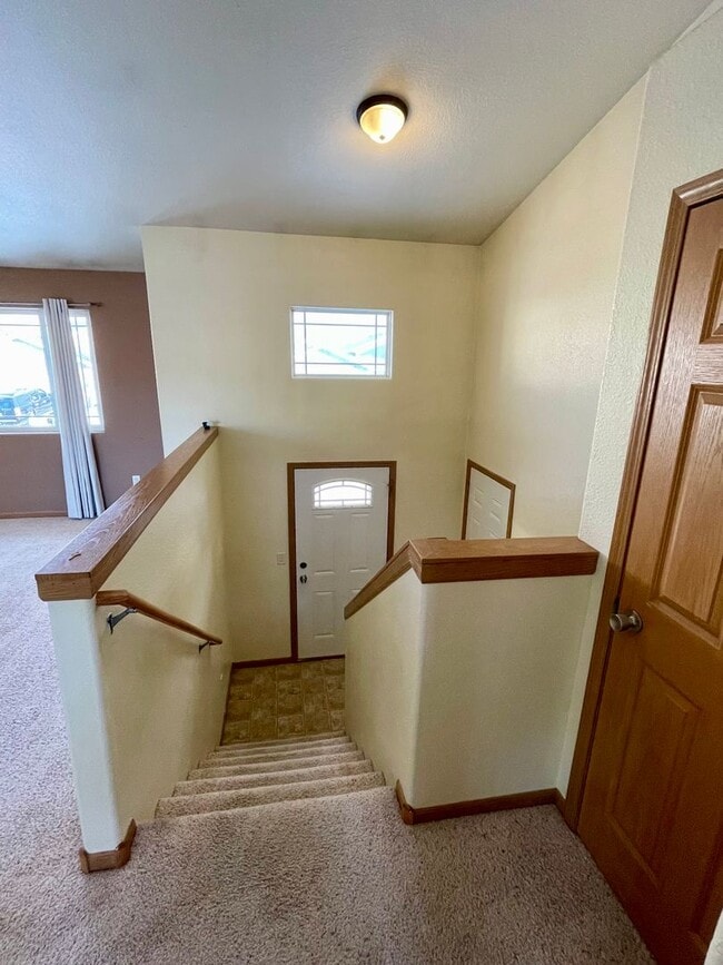 Building Photo - ~ FALL SPECIALS GALORE ~ Beautiful 3 Bedro...