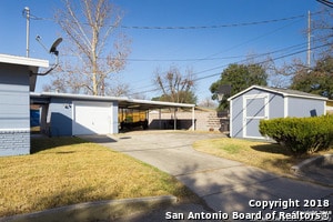 Building Photo - 303 Schmeltzer Ln