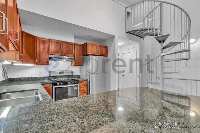 Building Photo - 950 Harrison St