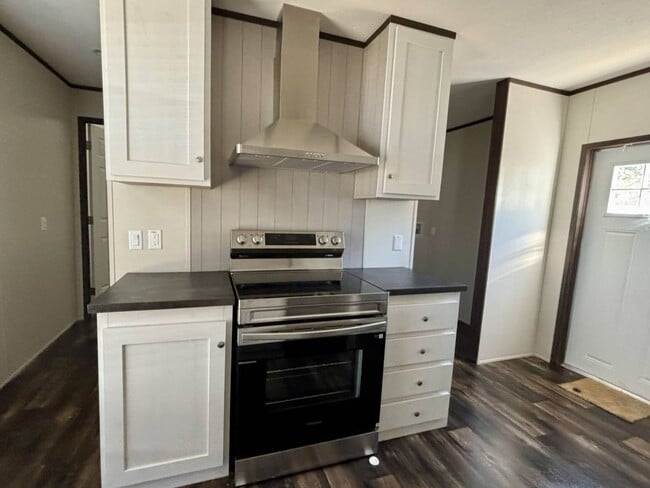 Building Photo - 2101 Ladnier Rd