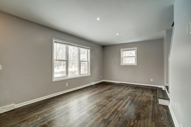 Building Photo - 1924 3rd Ave