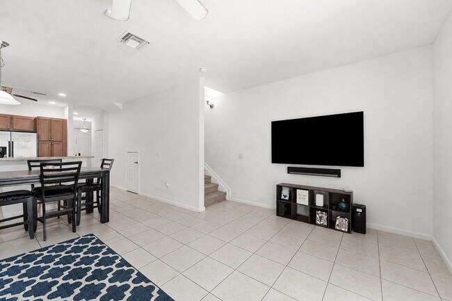 Building Photo - 6720 Cypress Walk Terrace
