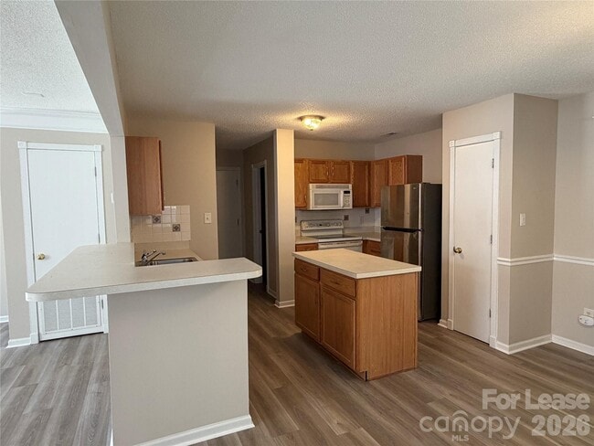 Building Photo - 137 Camforth Dr