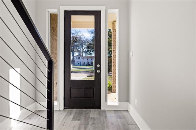 Building Photo - 9020 Creek Run Rd