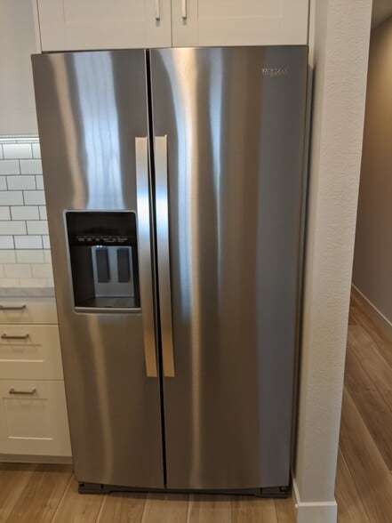 Refrigerator - 2225 Linwood St