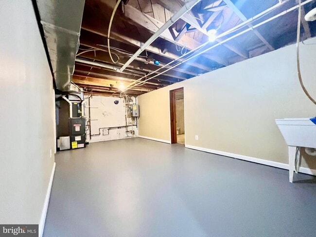Building Photo - 6605 Keene Dr