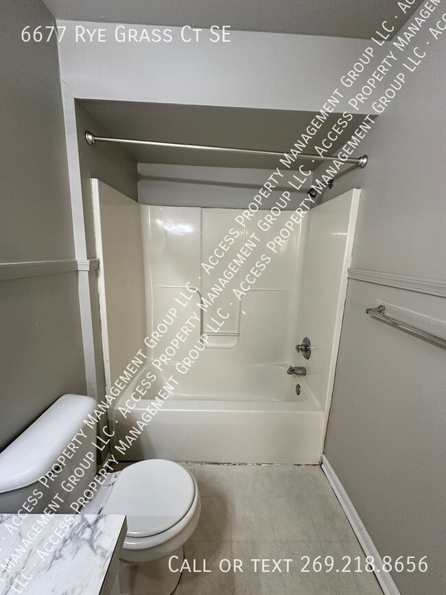 Building Photo - 6677 Rye Grass Ct SE