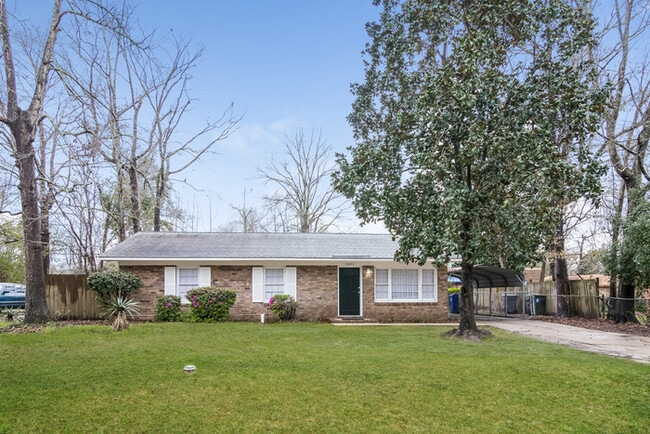 Building Photo - 2621 Myrtis Ln