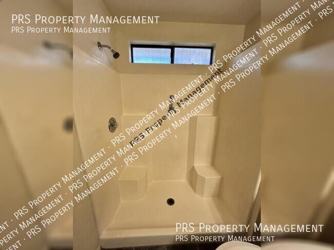 Building Photo - 85 S Crestview St
