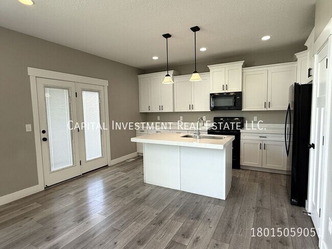 Building Photo - 2774 Lacewood Dr