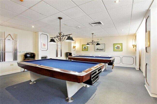 Building Photo - 5555 Collins Ave