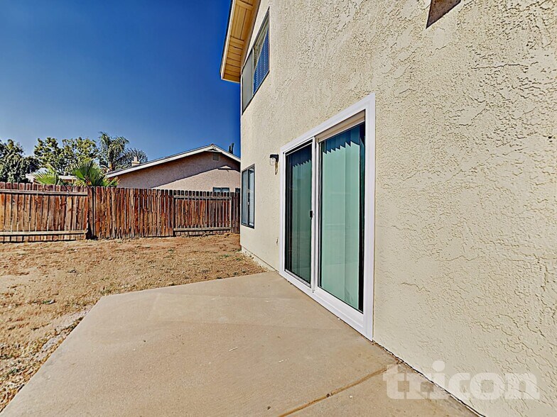 Building Photo - 15473 Casa Grande St