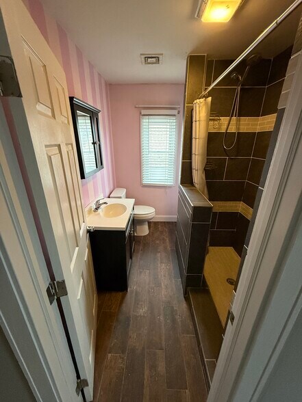 Building Photo - 57 Park Ave