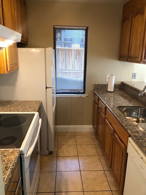 Building Photo - 1766 Camino Verde