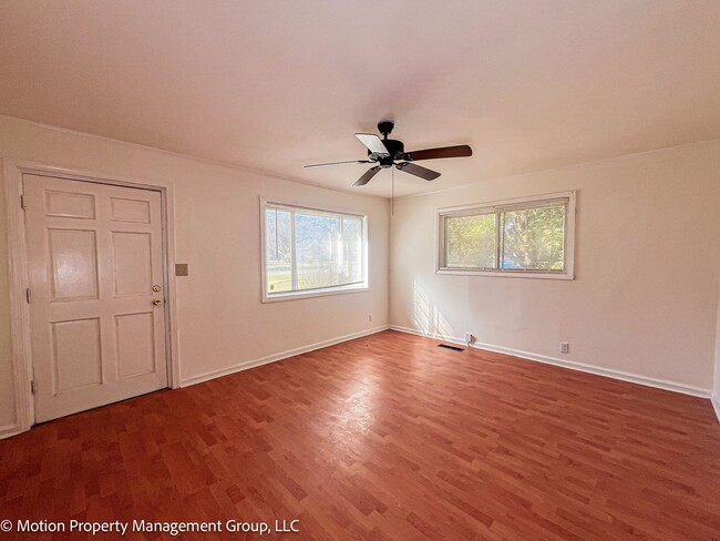 Building Photo - 3079 Marie Cir