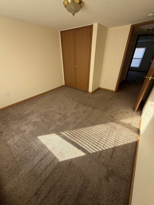 Building Photo - 614 1/2 Broad St