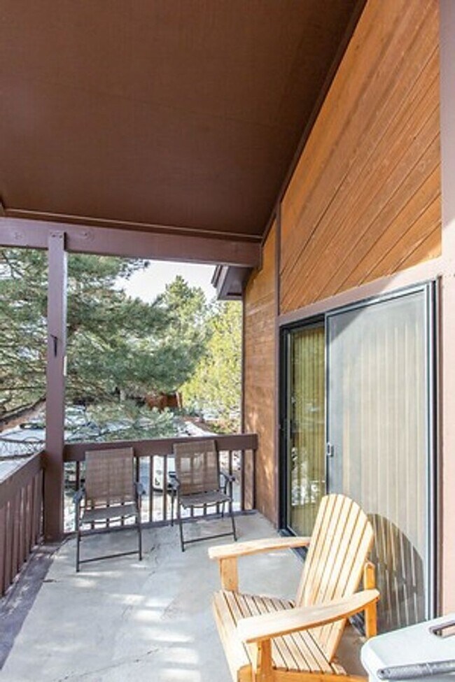 Building Photo - Redpine Chalet