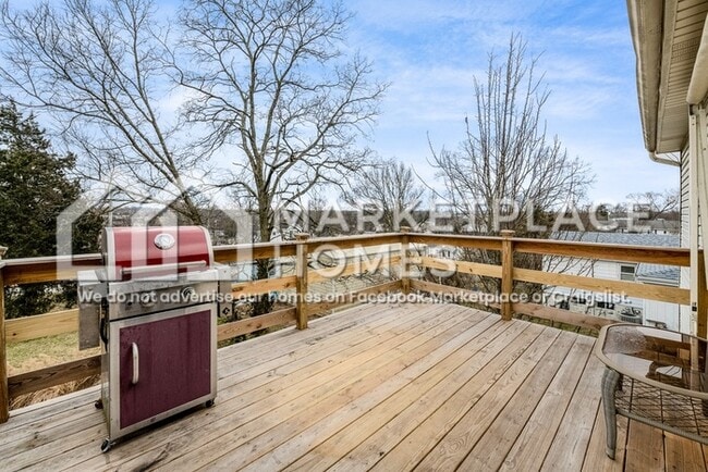 Building Photo - 2457 Lorraine Ct