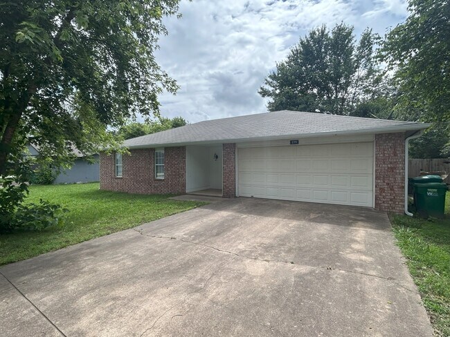 Primary Photo - 279 Township Dr