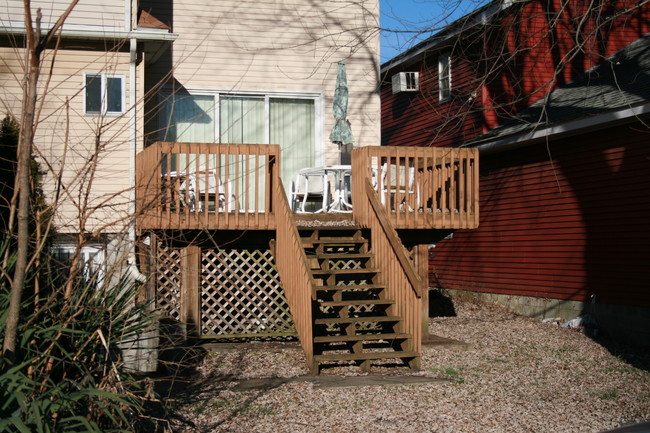 Rear Deck - 1232 Montrose Ave