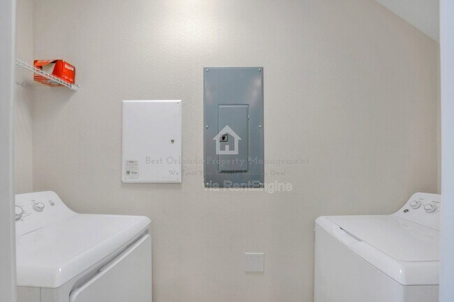 Building Photo - 317 Captiva Dr
