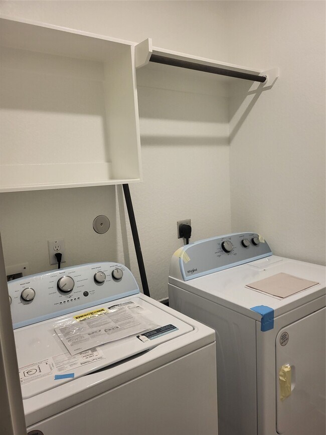 Building Photo - 5611 Madden Ln