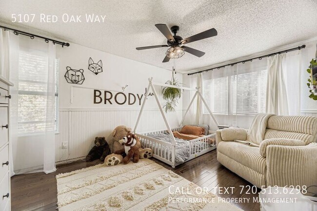 Building Photo - 5107 Red Oak Way