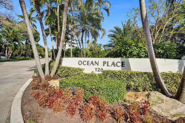 Building Photo - 120 S Ocean Blvd