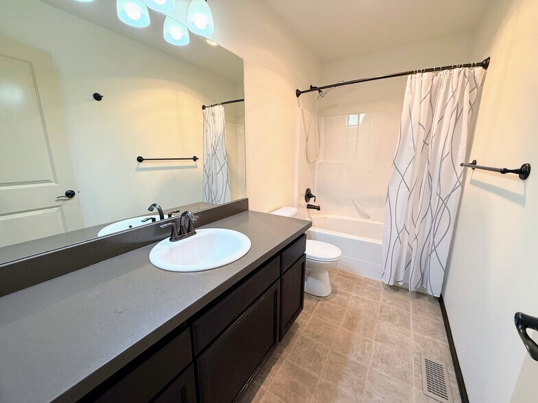 Building Photo - 3415 189th Pl SE