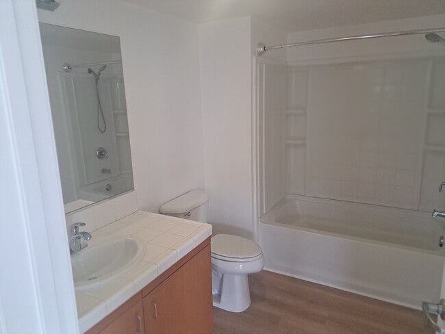 Building Photo - 875 G St